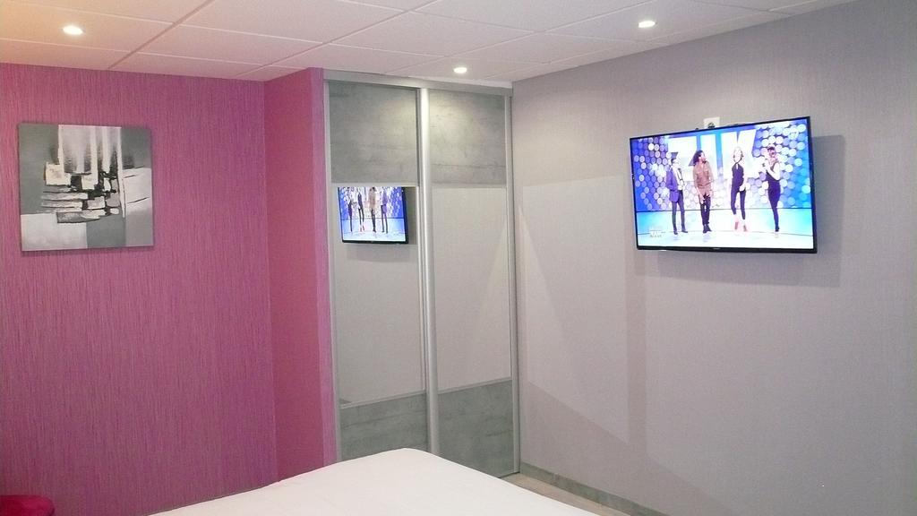 Hotel L'Europeen Tarbes Bagian luar foto